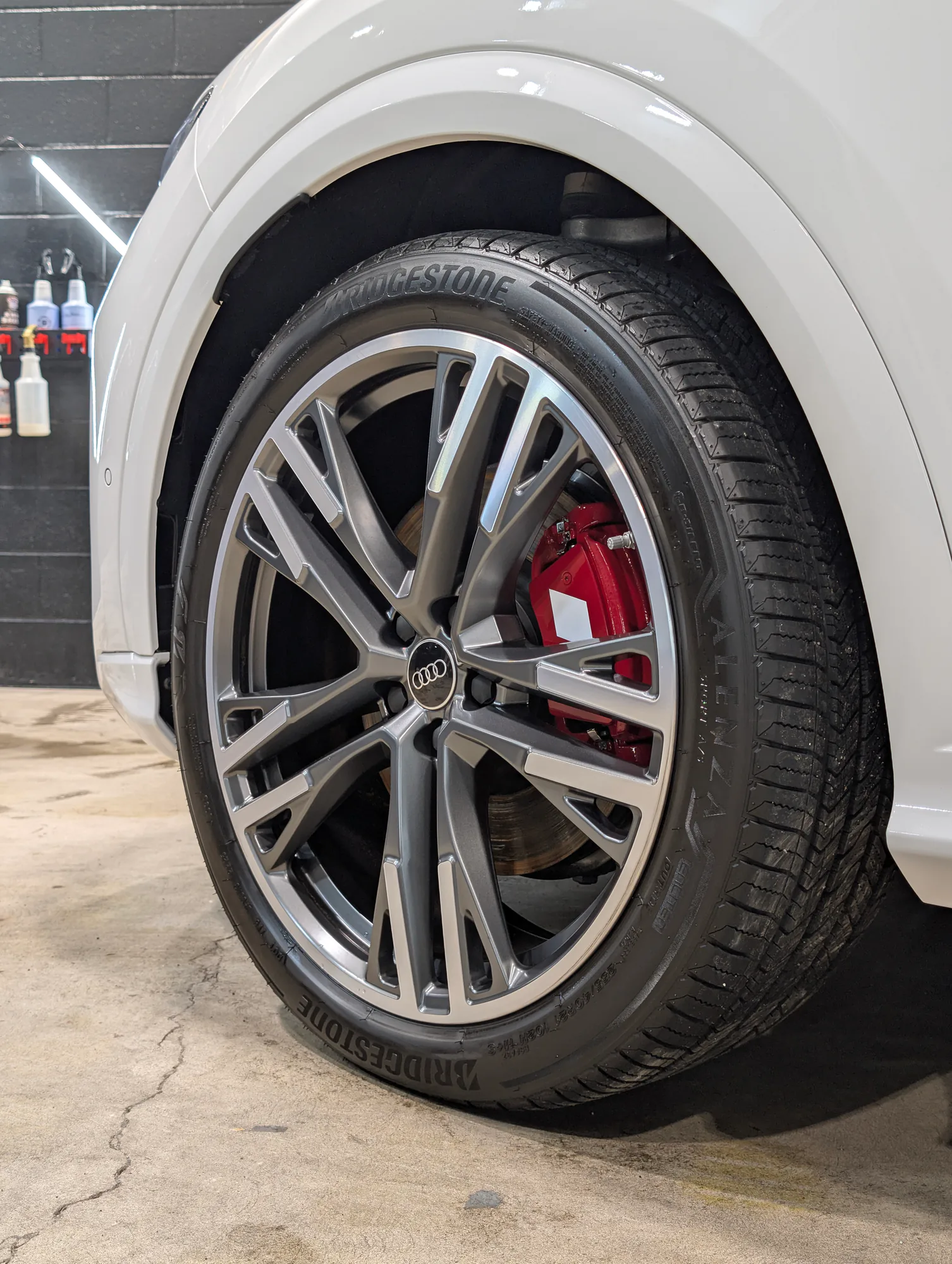Audi RS Q8 Wheel Detail